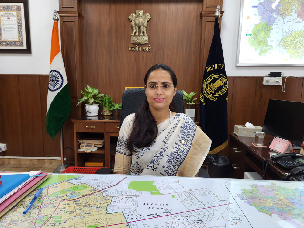Aadhaar card update facility available in all 42 service centers of the district: DC